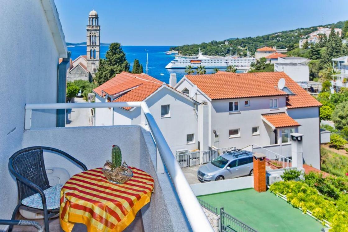 Apartments Jacky Hvar Town Exterior photo
