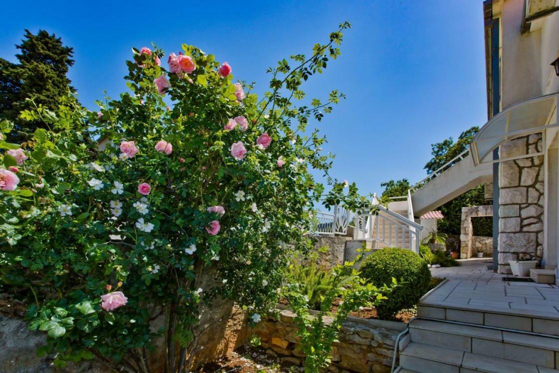 Apartments Jacky Hvar Town Exterior photo
