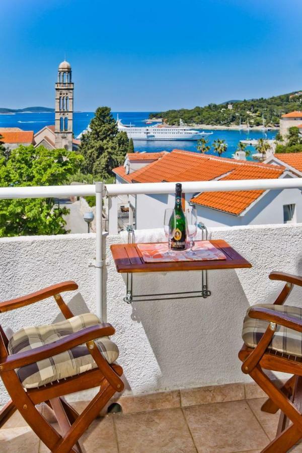 Apartments Jacky Hvar Town Exterior photo
